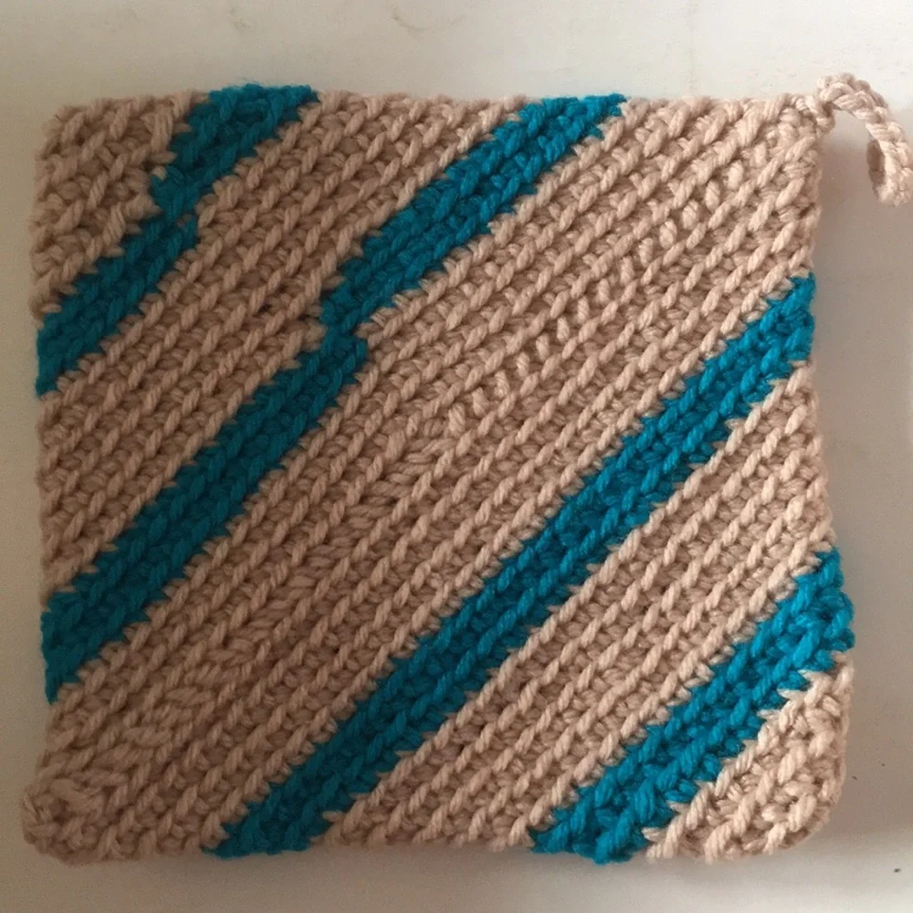 🐠 2 handcrafted potholders